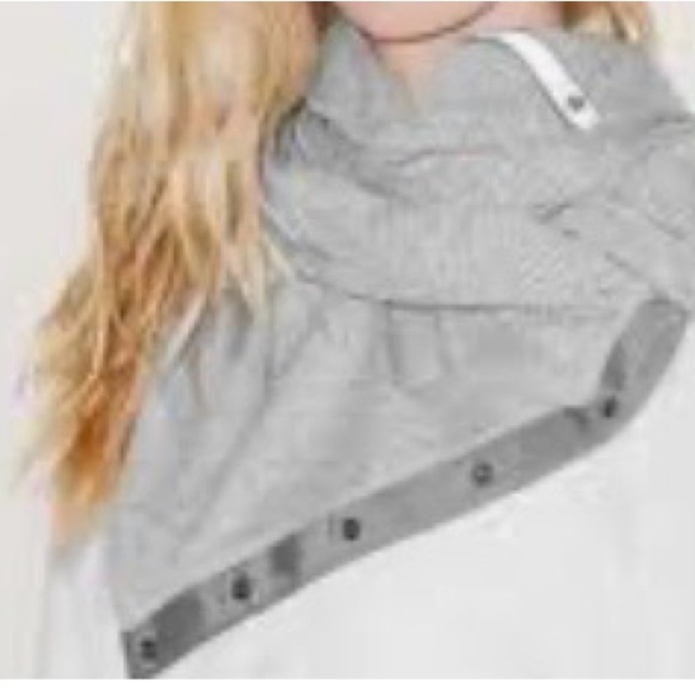 Lululemon Athletica Striped Gray Wrap